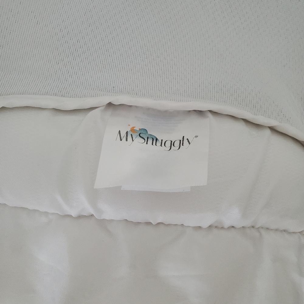 My Snuggly Newborn bassinet insert for Halo